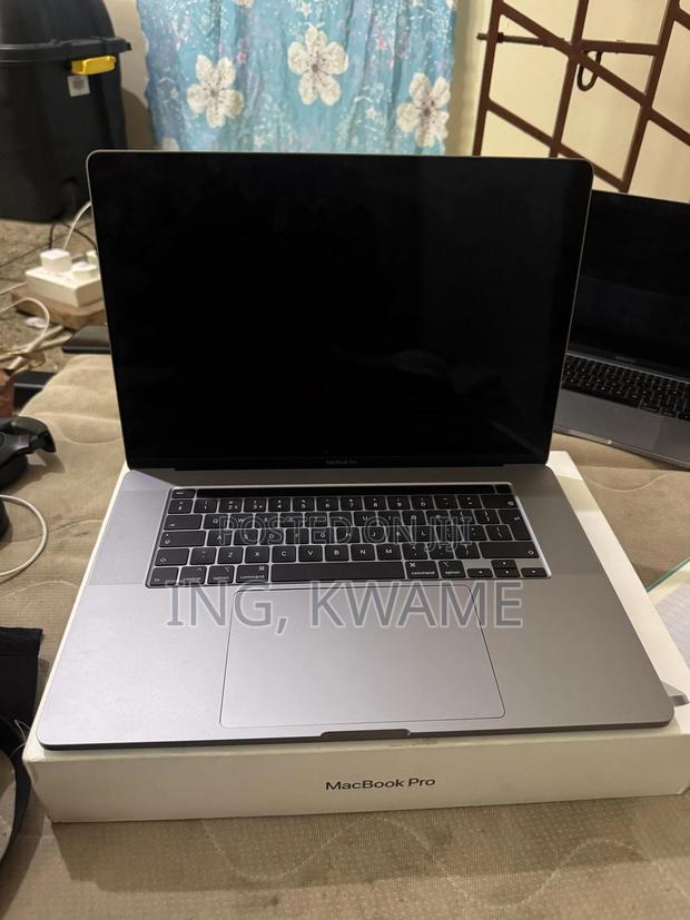 Laptop Apple MacBook 2019 16GB Intel Core I9 SSD 1T photo 2