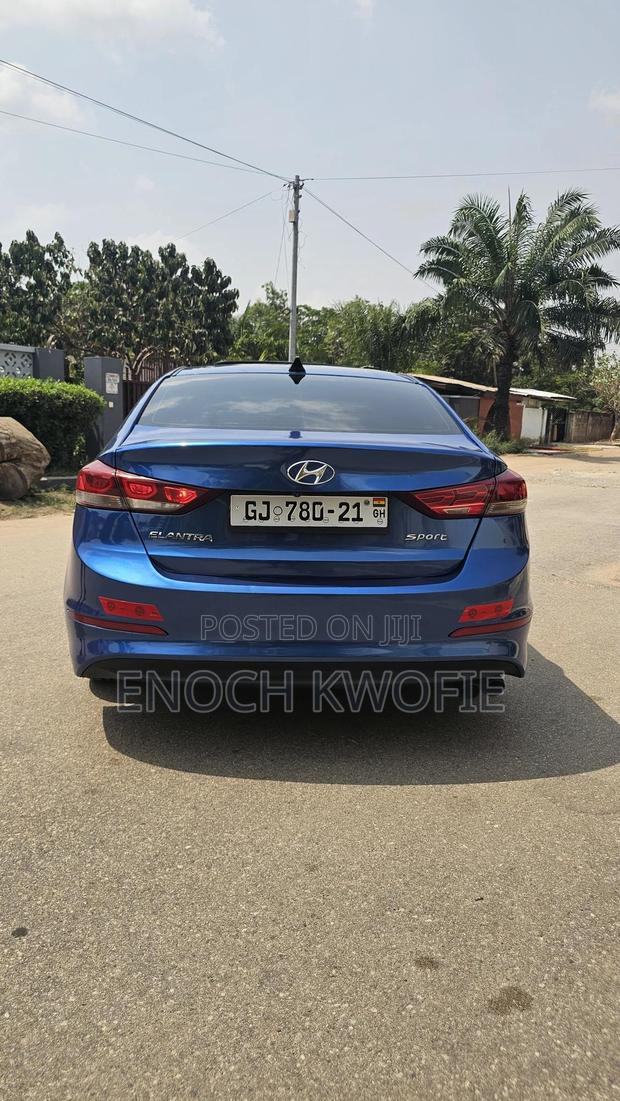 Hyundai Elantra Sport 2018 Blue photo 2