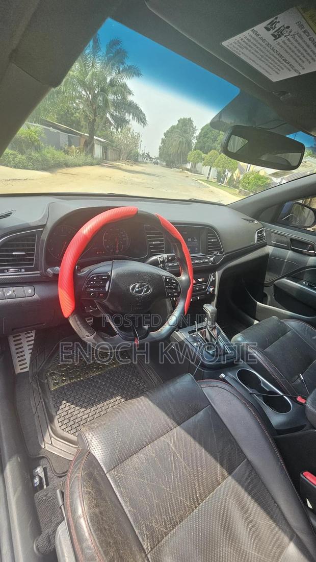Hyundai Elantra Sport 2018 Blue photo 5