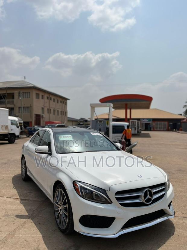 Mercedes-Benz C300 2015 White