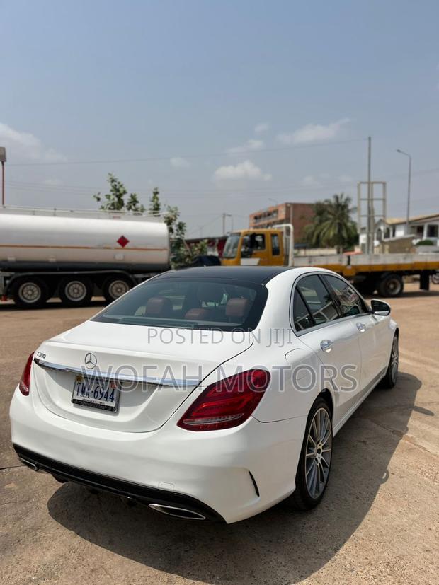 Mercedes-Benz C300 2015 White