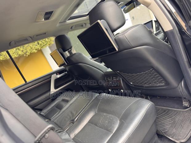 Toyota Land Cruiser 5.7 V8 VX-S 2016 Black