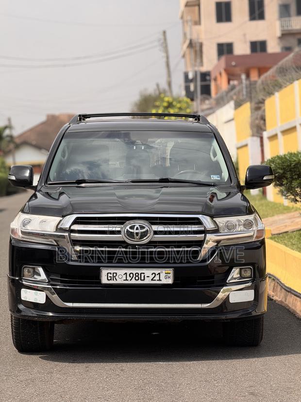 Toyota Land Cruiser 5.7 V8 VX-S 2016 Black