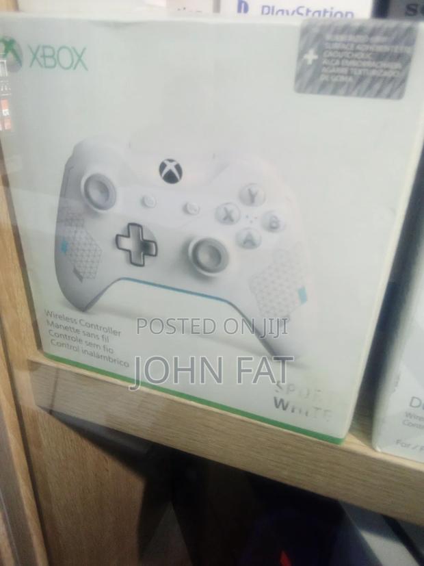 Xbox Gaming Controller