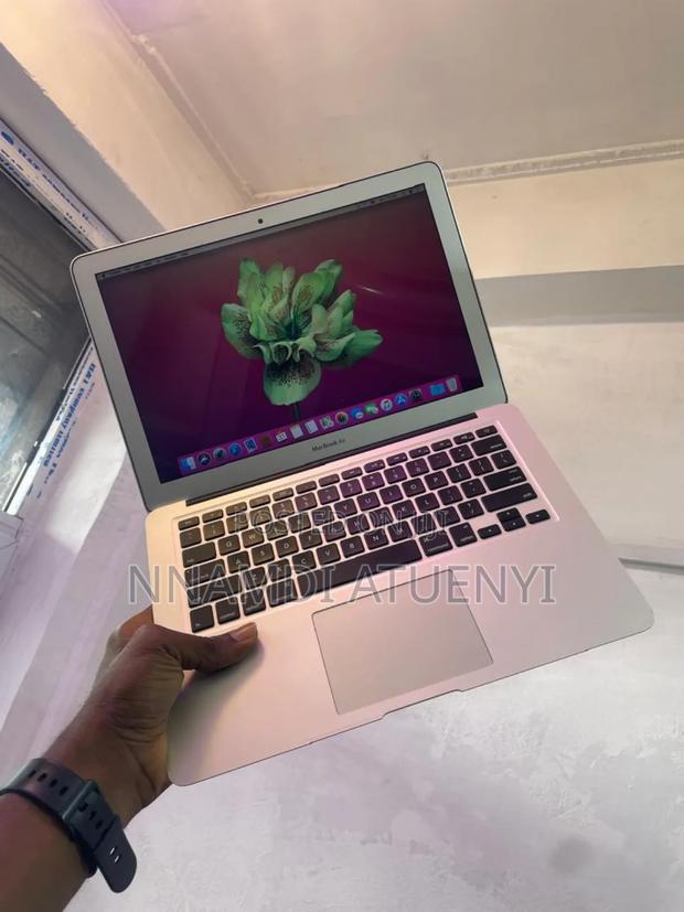 Laptop Apple MacBook Air 8GB Intel Core I5 SSD 256GB