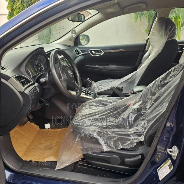 Nissan Sentra SR 2018 Blue