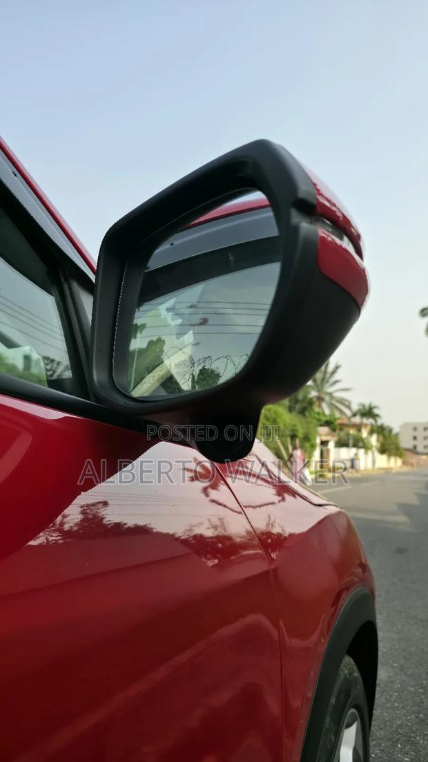 Honda HR-V 2017 Red photo 4