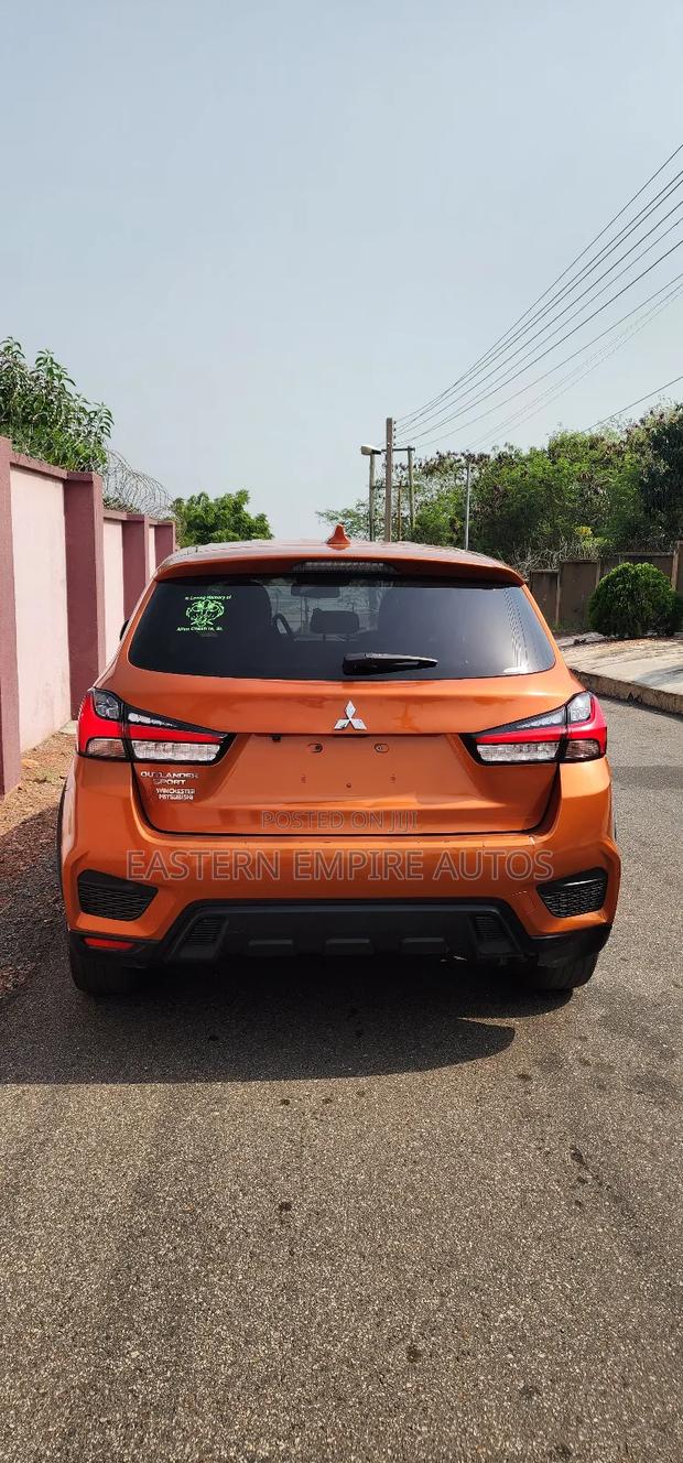 Mitsubishi Outlander Sport SE 2021 Pearl photo 3