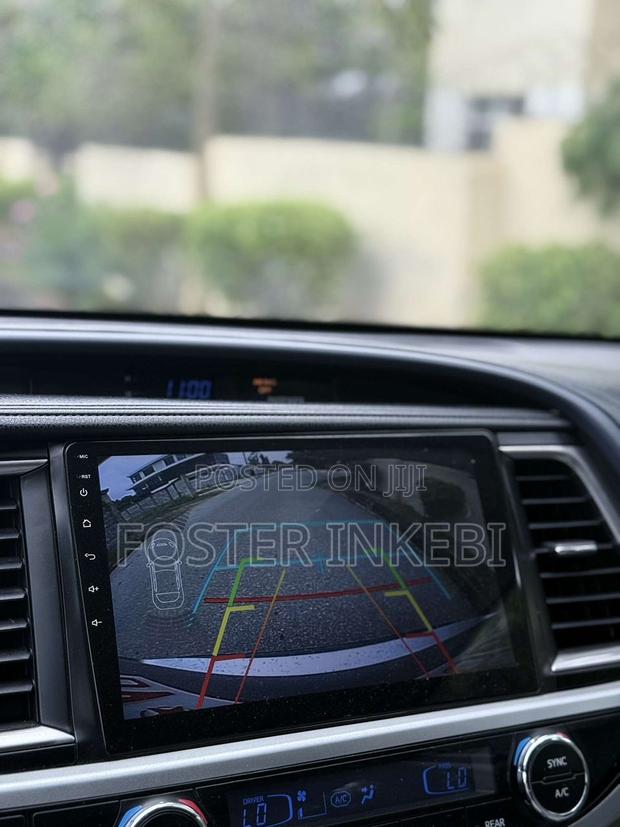 Toyota Highlander XLE 2019 Silver photo 4