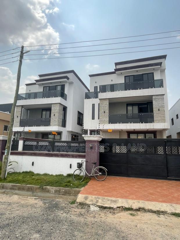4bdrm House in Ogbojo, New Legon for sale