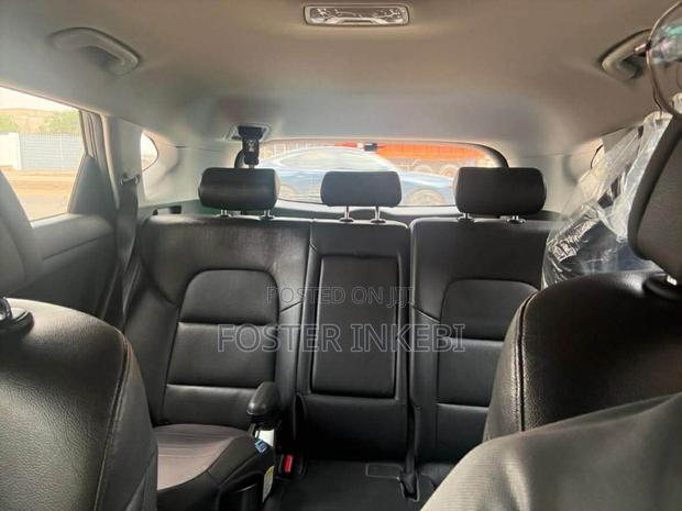 Hyundai Tucson Sport AWD 2018 Gray photo 3
