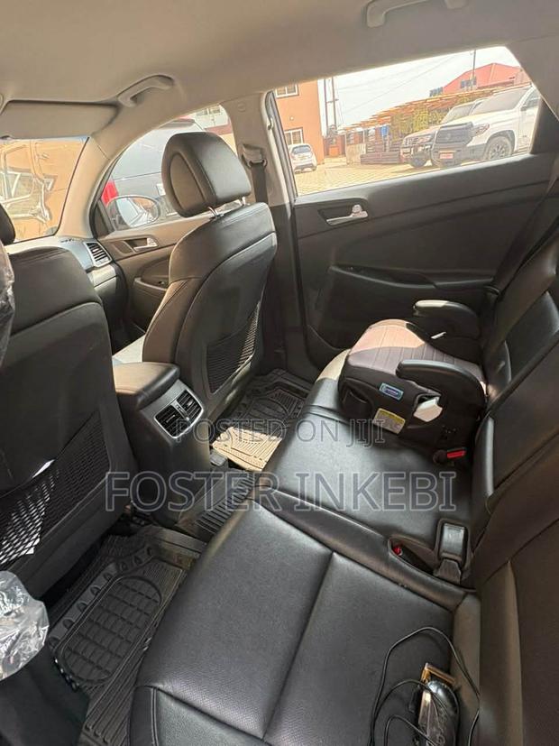 Hyundai Tucson Sport AWD 2018 Gray photo 5