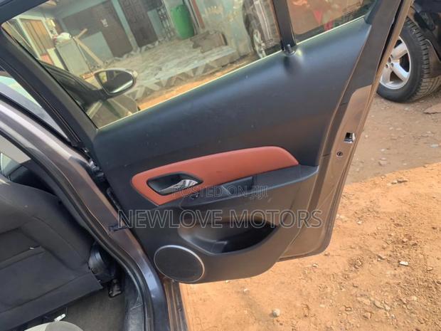 Chevrolet Cruze 2012 Silver