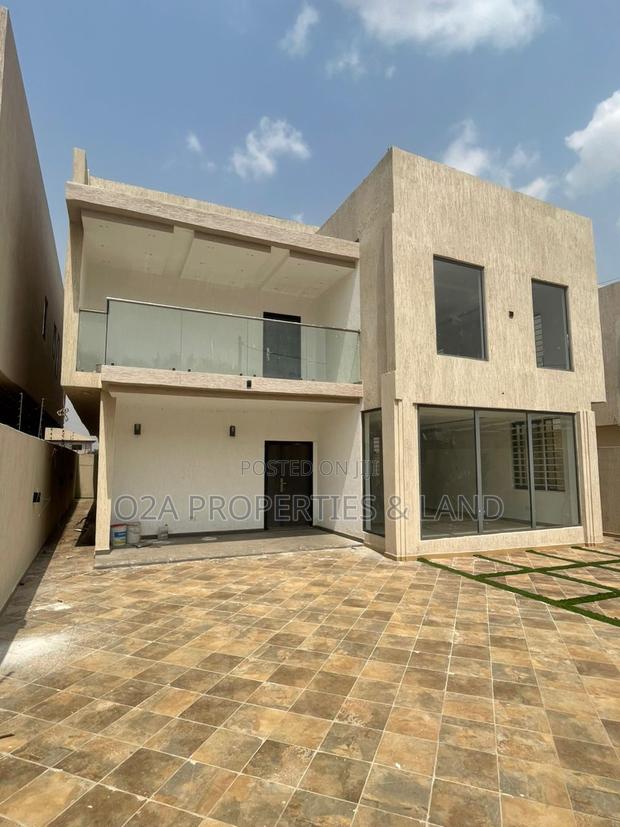 4bdrm House in Ogbojo, New Legon for sale photo 2