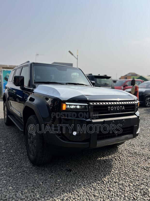 New Toyota Land Cruiser Prado 2.8 2025 Black