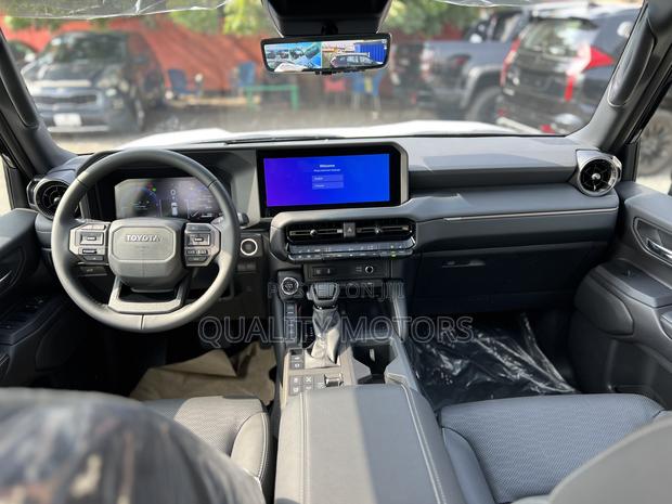 New Toyota Land Cruiser Prado 2.8 2025 Black photo 11