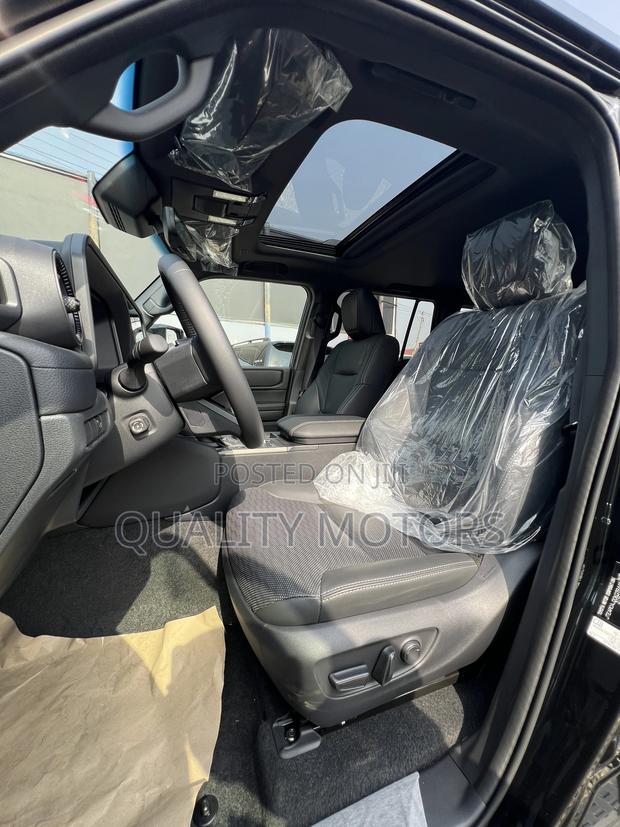 New Toyota Land Cruiser Prado 2.8 2025 Black photo 8
