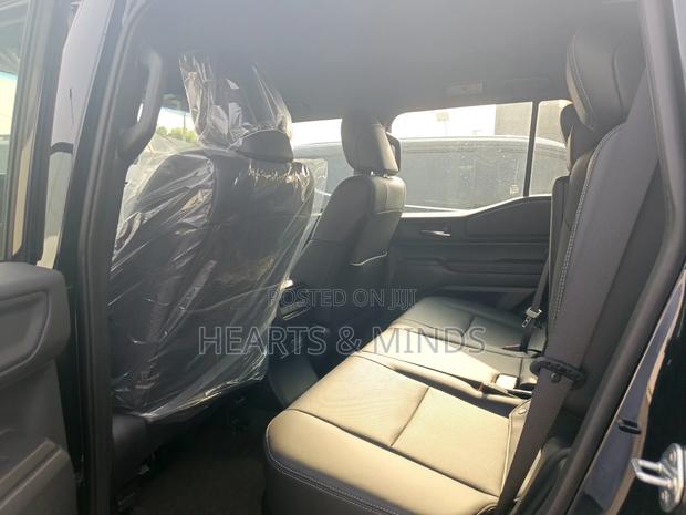 New Toyota Land Cruiser Prado 2024 Black photo 5