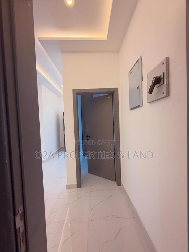 3bdrm House in Lakeside Estate for sale photo 4