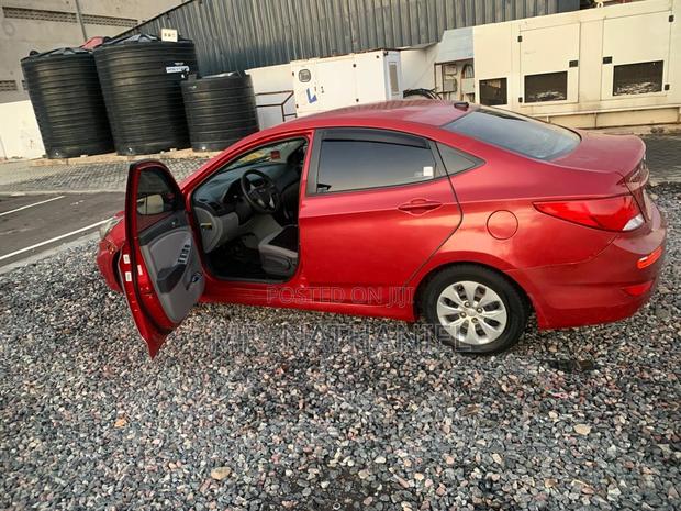 Hyundai Accent 2014 Red photo 5