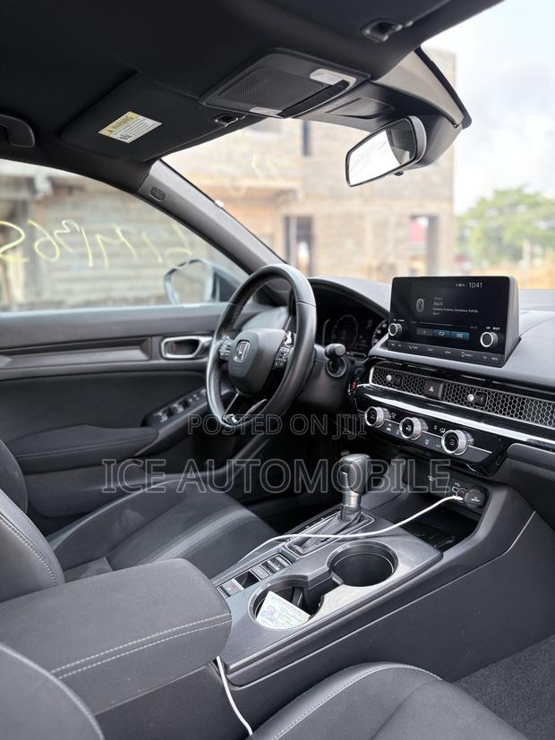 Honda Civic Sport 2022 White photo 5