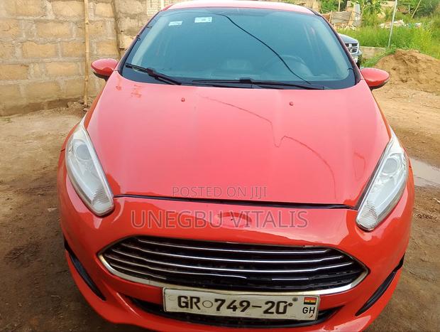 Ford Fiesta SE 4dr Sedan (1.6L 4cyl 5M) 2015 Red