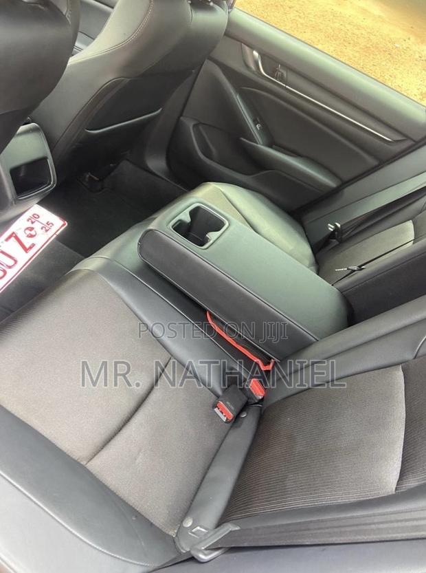 Honda Accord 2020 Blue photo 3