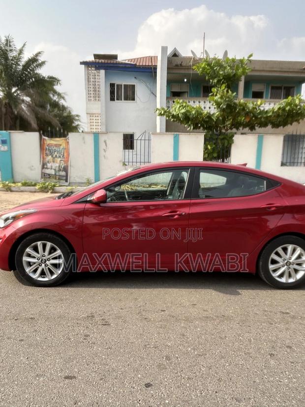 Hyundai Elantra Limited Sedan FWD (1.8L 4cyl 6A) 2016 Red photo 2