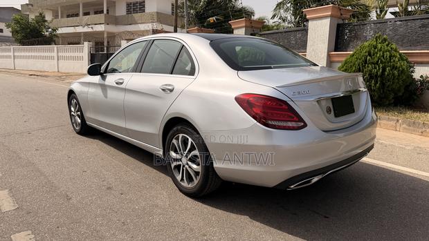 Mercedes-Benz C300 Luxury 4matic Sedan AWD (2.0L 4cyl 7A) 2017 Silver photo 5