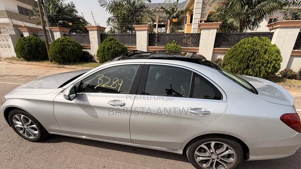 Mercedes-Benz C300 Luxury 4matic Sedan AWD (2.0L 4cyl 7A) 2017 Silver photo 7
