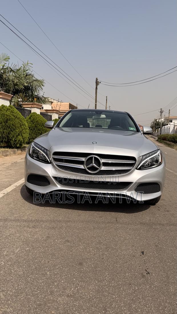 Mercedes-Benz C300 Luxury 4matic Sedan AWD (2.0L 4cyl 7A) 2017 Silver photo 8