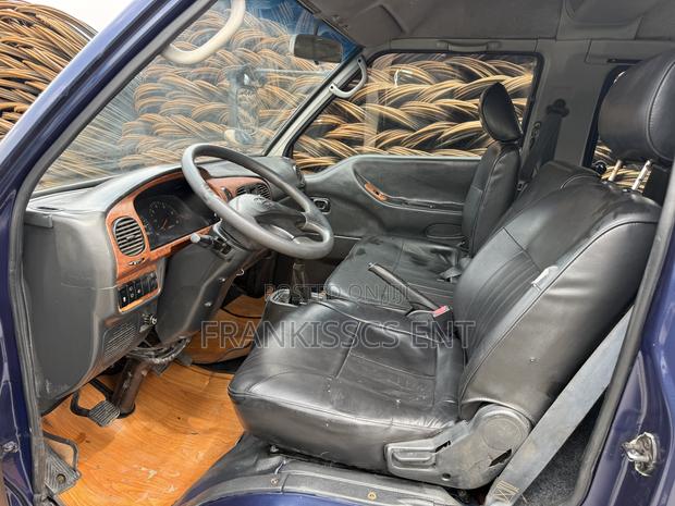 Hyundai H-100 2004 Blue photo 4