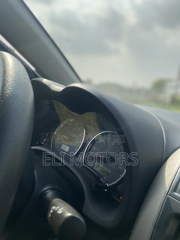 Toyota Corolla LE 4dr Sedan (1.8L 4cyl 4A) 2013 photo 6