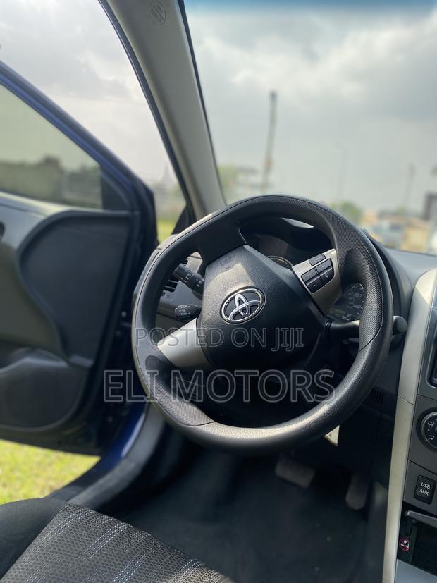 Toyota Corolla LE 4dr Sedan (1.8L 4cyl 4A) 2013 photo 5