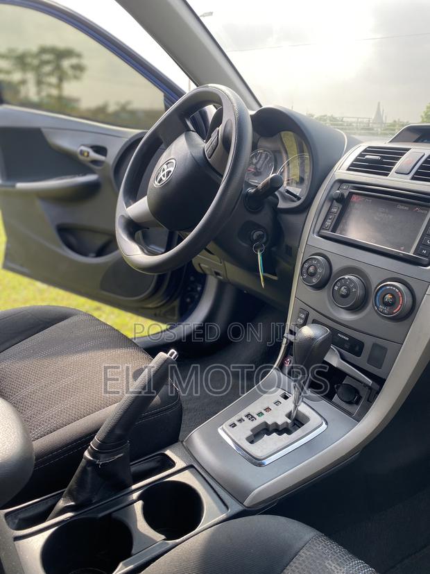 Toyota Corolla LE 4dr Sedan (1.8L 4cyl 4A) 2013 photo 8