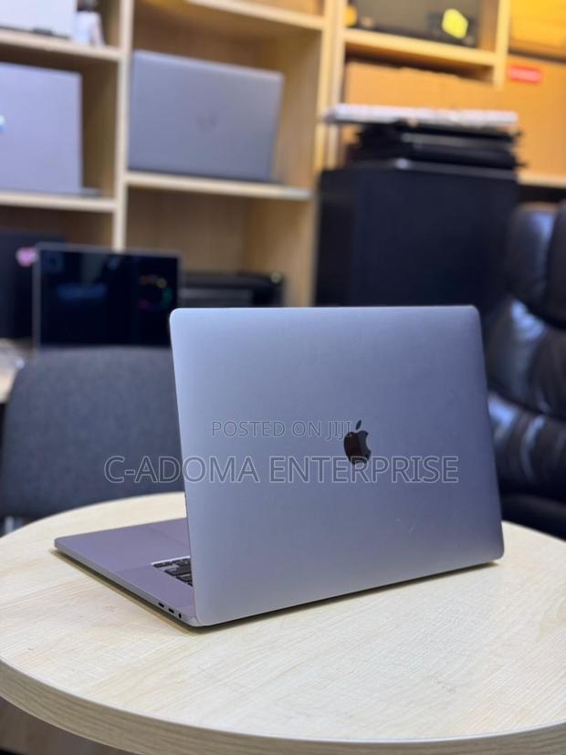 Laptop Apple MacBook Pro 2019 16GB Intel Core I7 SSD 512GB photo 2