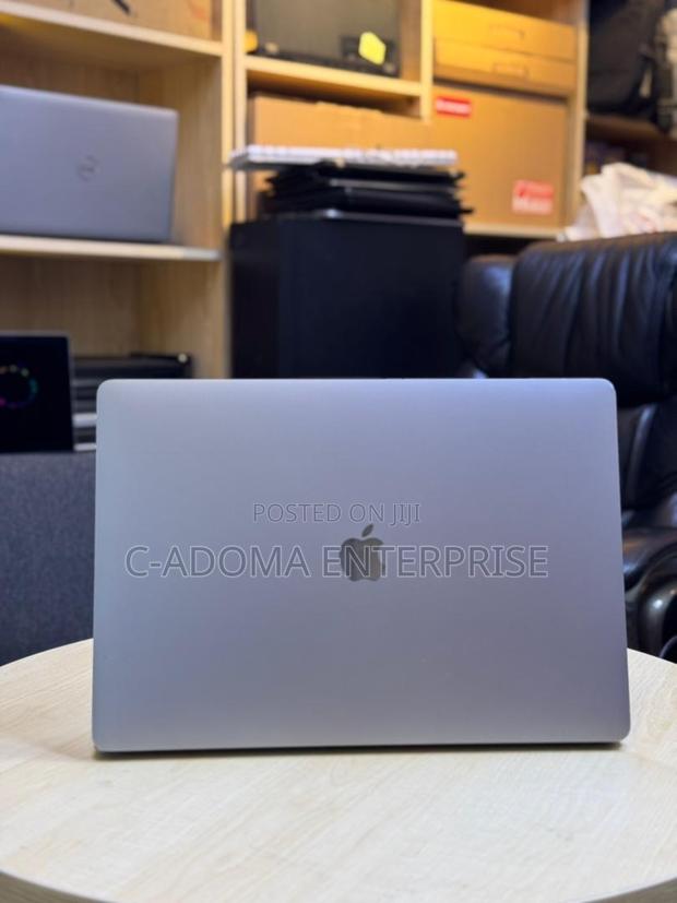Laptop Apple MacBook Pro 2019 16GB Intel Core I7 SSD 512GB photo 4