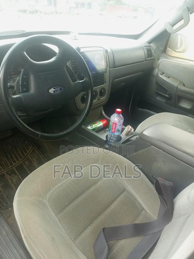 Ford Explorer Limited 4.0 4x4 2005 White