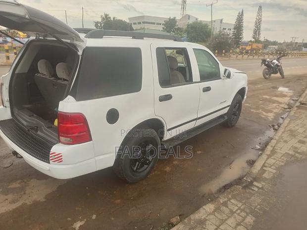 Ford Explorer Limited 4.0 4x4 2005 White