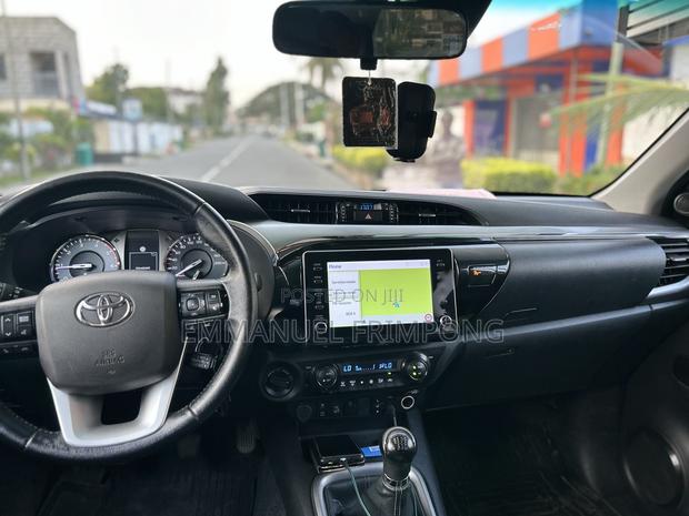 Toyota Hilux Revo Double Cab Deisel 2.4 AWD 2022 White