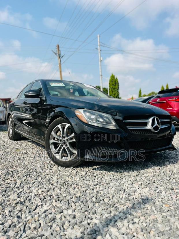 Mercedes-Benz C300 Base C300 AWD 4MATIC Sedan 2018 Black photo 2