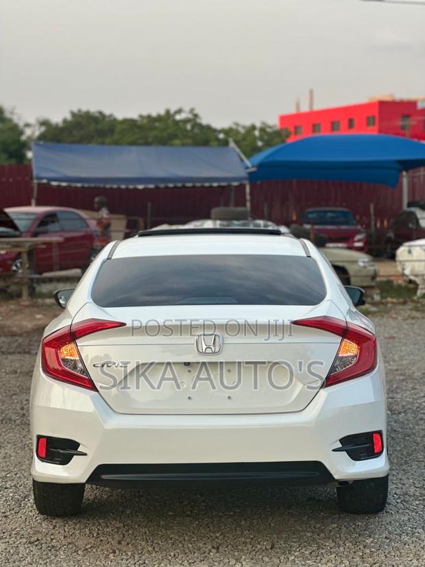 Honda Civic EX Sedan 2018 White photo 8