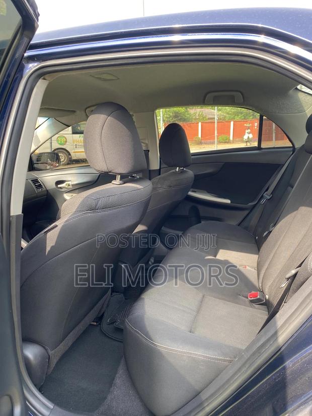 Toyota Corolla LE 4dr Sedan (1.8L 4cyl 4A) 2013 photo 10