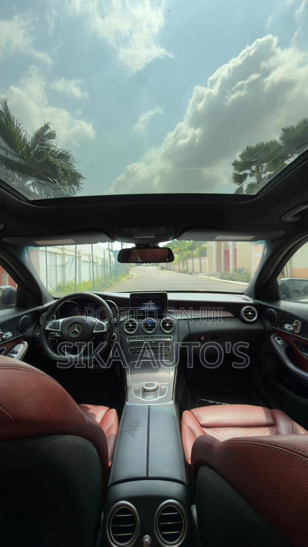 Mercedes-Benz C300 Luxury 4matic Sedan AWD (2.0L 4cyl 7A) 2017 White photo 6