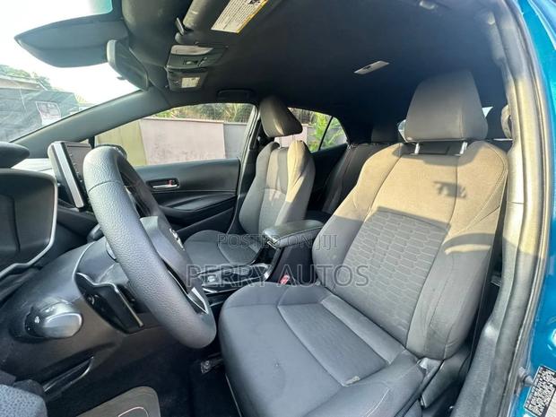 Toyota Corolla 2020 Blue photo 3