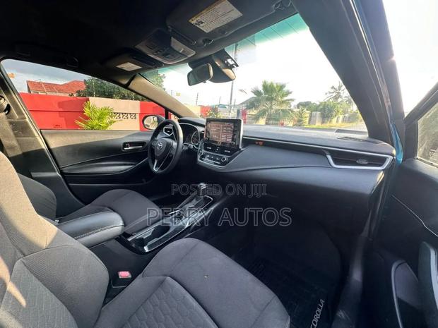 Toyota Corolla 2020 Blue photo 5