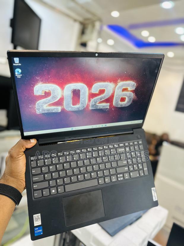 Laptop Lenovo V15 G4 8GB Intel Core i5 SSD 512GB photo 3