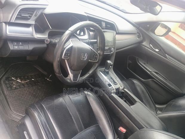 Honda Civic Touring 4dr Sedan (1.5L 4cyl) 2016 Black