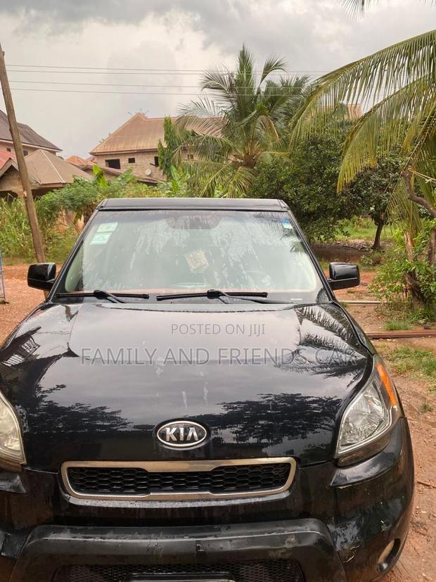 Kia Soul 2010 Black photo 3