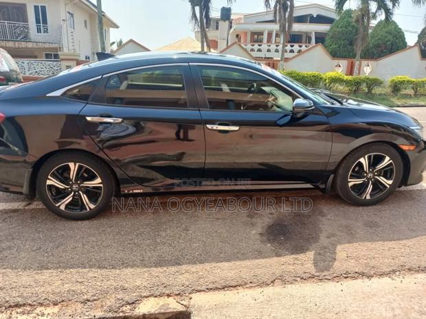 Honda Civic Touring 4dr Sedan (1.5L 4cyl) 2017 Black